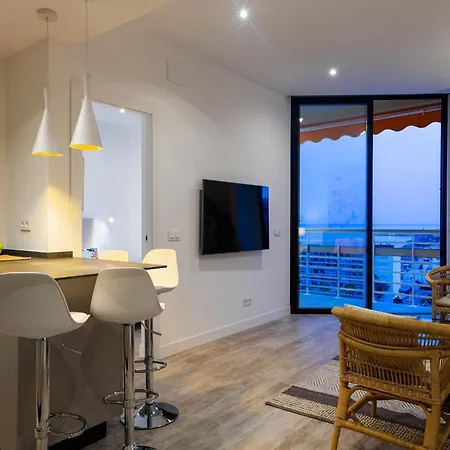 Modern With Terrace, Sea Views Apartment *